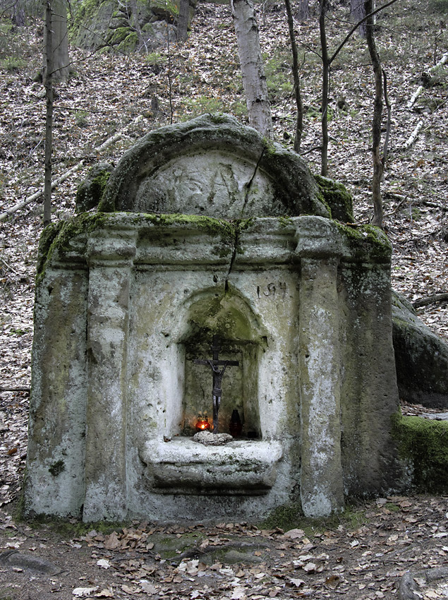 Chapel in the "Shanty Gorge" - larger format