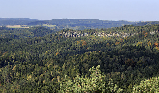 Rozhledy po Zadn zemi - men formt