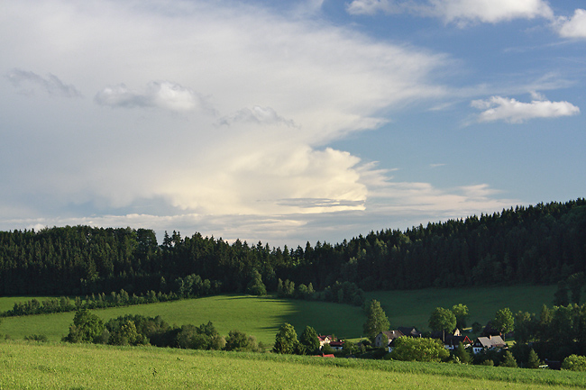 Nebe nad Hlavovem - men formt