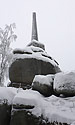 "High Stone" - main link