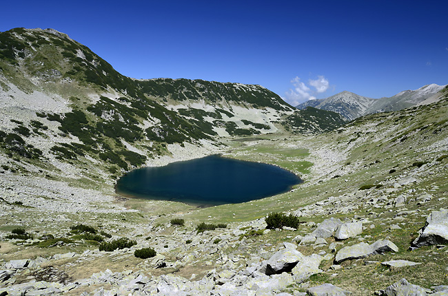 Vlachinsk jezero - men formt