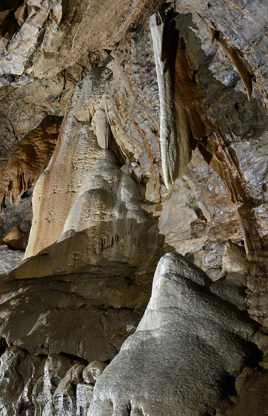 V jeskyni - vt formt