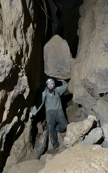 V Mjov jeskyni - men formt