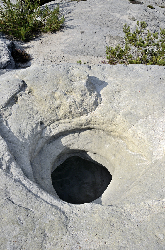 "Lhota Rock" - larger format
