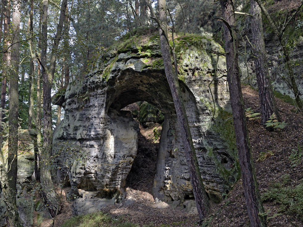 Rocky gate - larger format