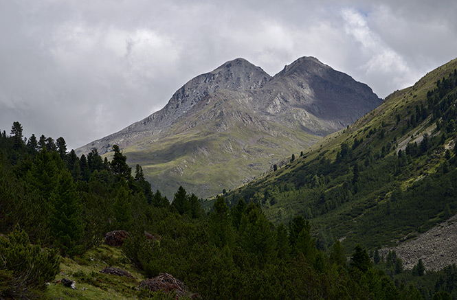 Piz Prnella - men formt