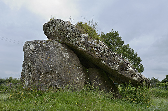 Drumanone Dolmen - men formt