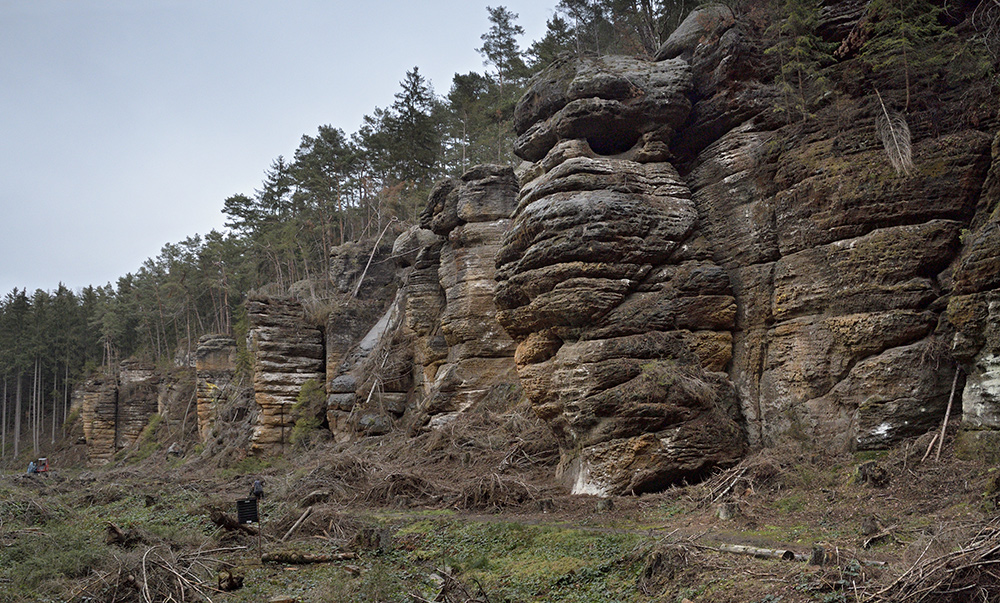 Rocky wall - larger format