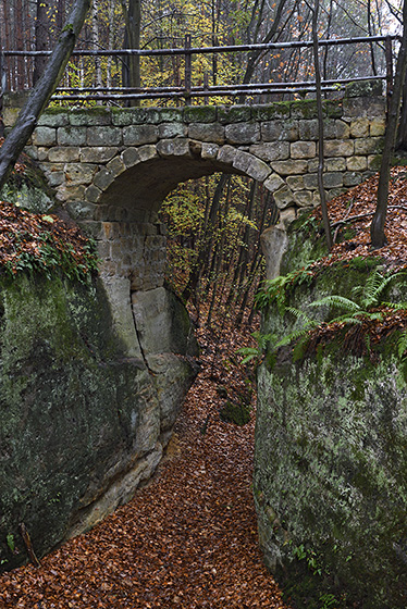 Bridge in rocks - smaller format