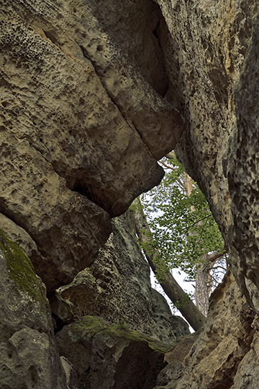 Rocky gate - smaller format