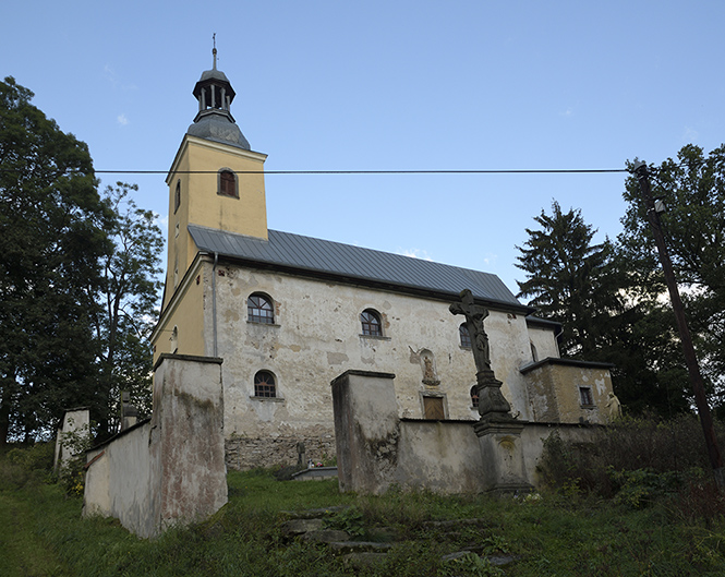 Kostel v Niemojow - men formt