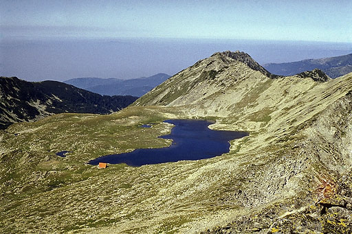 Temn jezero s Dvho dvora - men formt