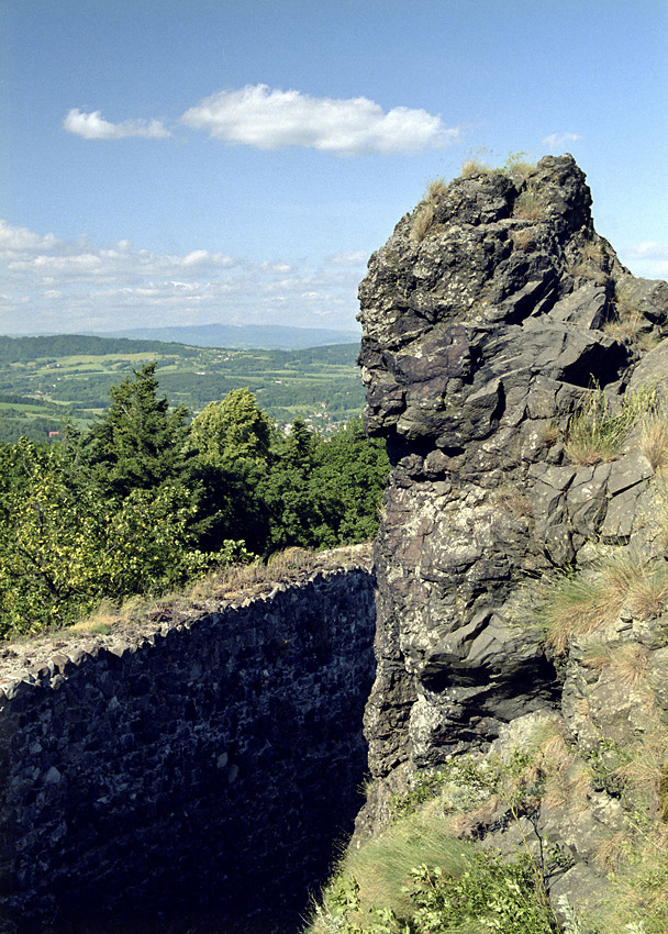 In the "Ruins" - larger format